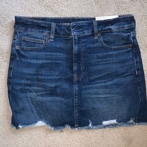 American eagle jean skirt